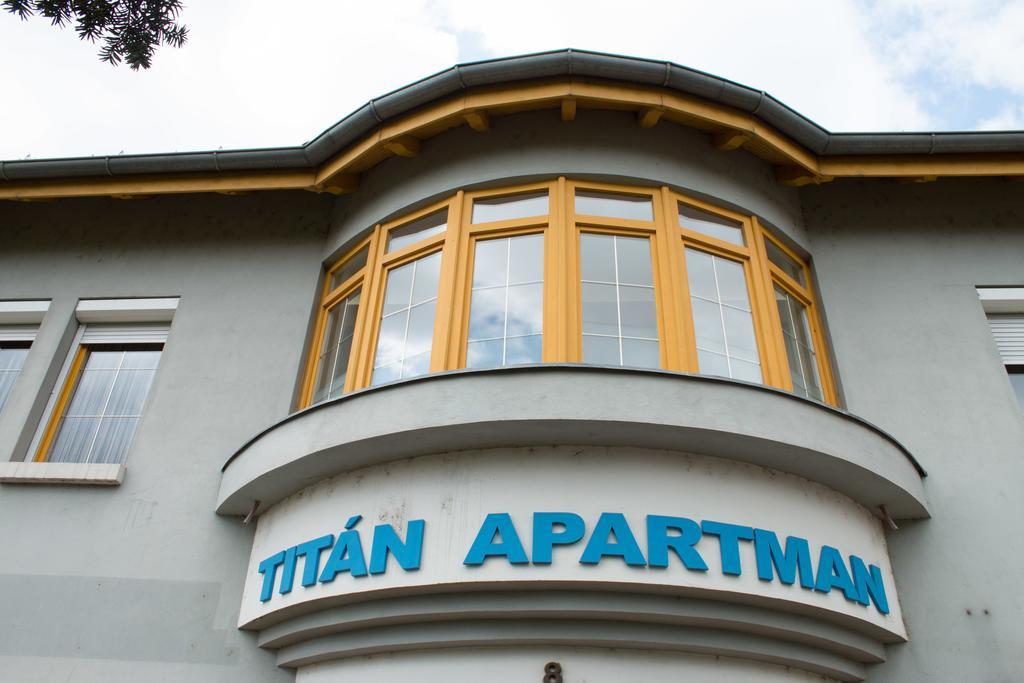 Titan Apartman Gyula Εξωτερικό φωτογραφία